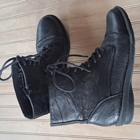 Clarks Bendable Black Leather Lace-Up Side Zip Ankle Boots Women 7 Distressed - Picture 1 of 9